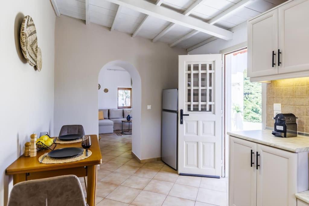 סקופלוס טאון Villa Koukounaria מראה חיצוני תמונה
